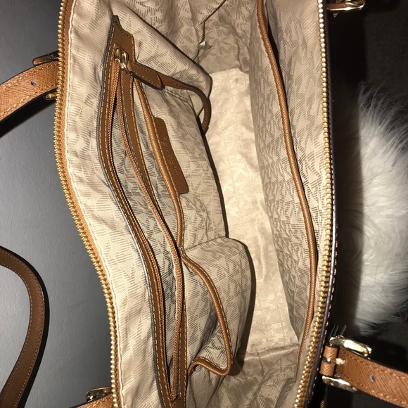 Micheal Kors Jet Set Brown Purse - Picture 3 of 5